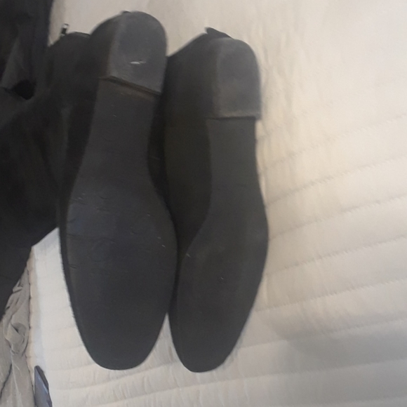 Boots - Picture 3 of 3